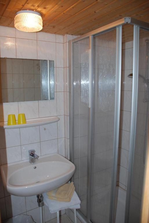 Pension Baeuerle Heiligenblut Room photo
